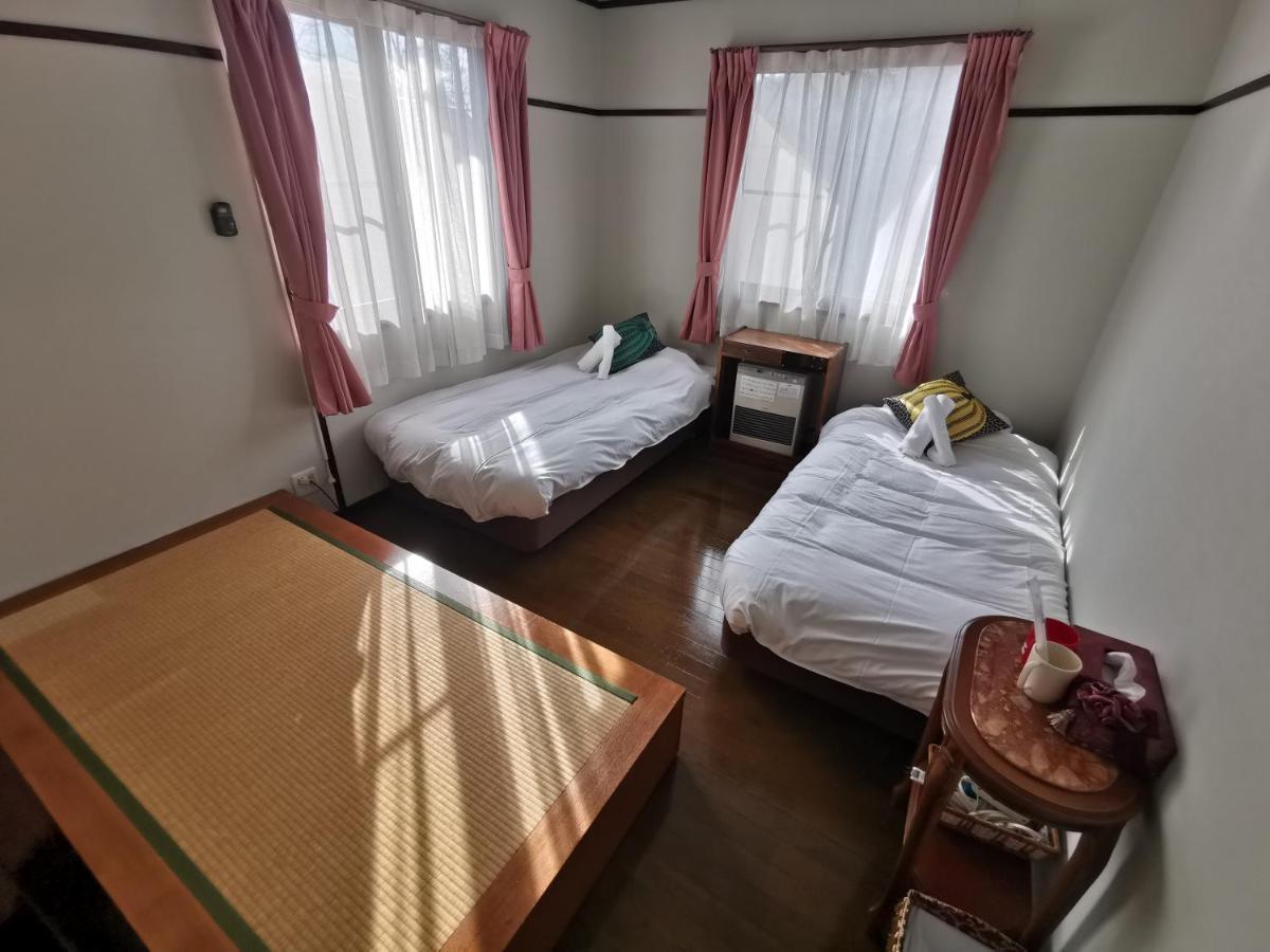 Bed and breakfast Hakuba Powder Republic Extérieur photo